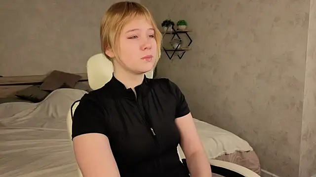 Amy Kimberlly online show from November 14, 11:57 pm