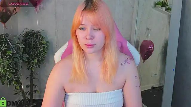 Amy Kimberlly online show from February 13, 12:17 am