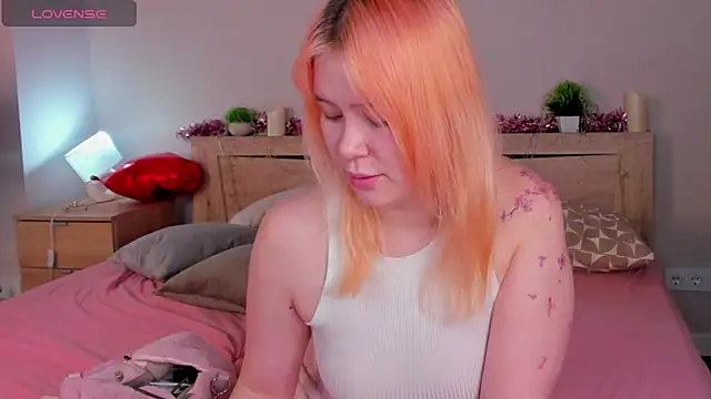 Amy Kimberlly online show from February 15, 12:29 am