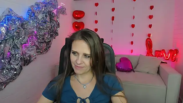 EmiliaBedy online show from March 18, 12:25 pm