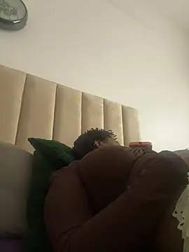 Boneca25 online show from April 1, 12:55 am