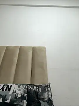 Boneca25 online show from April 7, 11:32 am