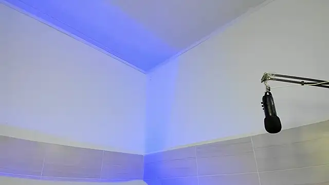 Snapshot of Ximena__1 chatting on February 20, 1:51 pm Ximena 1 online show from February 20, 1:51 pm