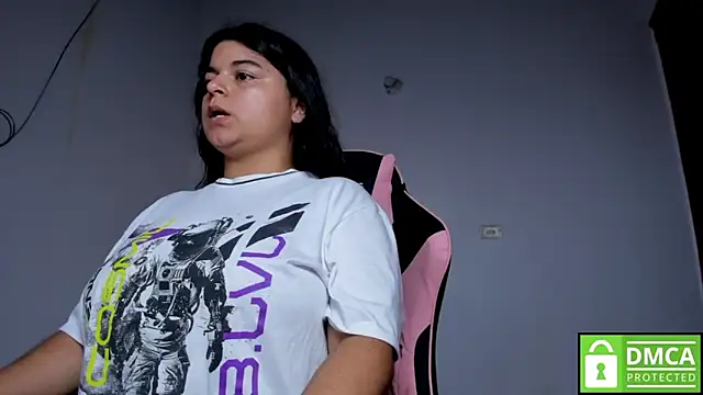 Snapshot of Little_Shaara chatting on November 27, 9:06 pm Little Shaara online show from November 27, 9:06 pm