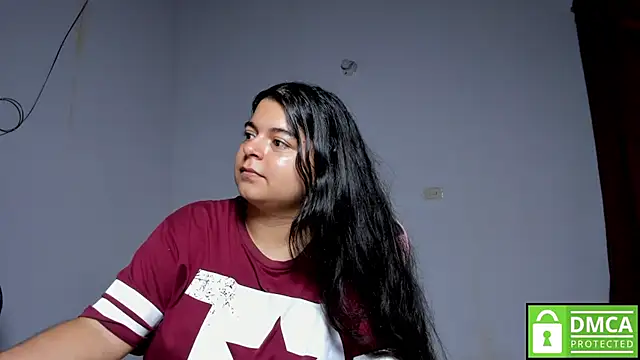 Snapshot of Little_Shaara chatting on December 3, 9:29 am Little Shaara online show from December 3, 9:29 am