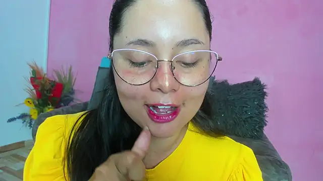 Snapshot of evaa_greey chatting on March 10, 10:02 pm evaa greey online show from March 10, 10:02 pm