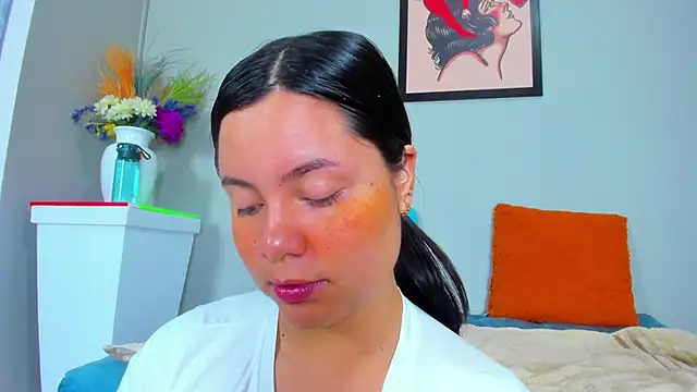 Snapshot of evaa_greey chatting on September 29, 9:19 pm evaa greey online show from September 29, 9:19 pm