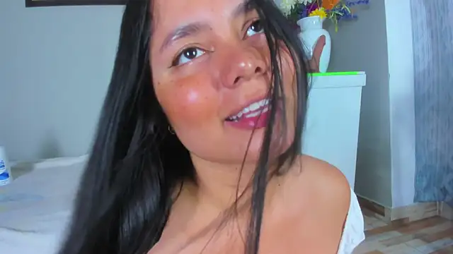 Snapshot of evaa_greey chatting on November 9, 8:07 pm evaa greey online show from November 9, 8:07 pm