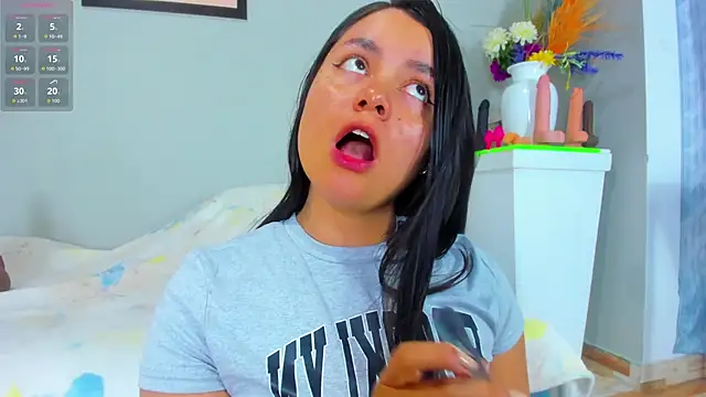 Snapshot of evaa_greey chatting on November 14, 8:07 pm evaa greey online show from November 14, 8:07 pm