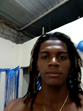 Snapshot of SlykaandpettterX chatting on February 10, 4:52 am SlykaandpettterX online show from February 10, 4:52 am