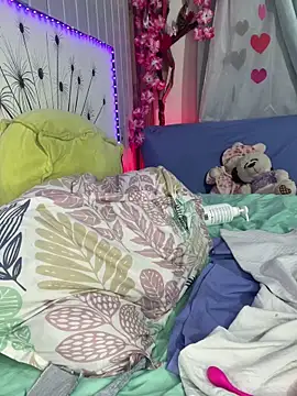 vicky  skinny 1 online show from February 27, 2:43 pm