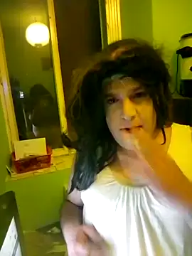 Snapshot of Adrianka chatting on October 7, 10:18 pm Adrianka online show from October 7, 10:18 pm