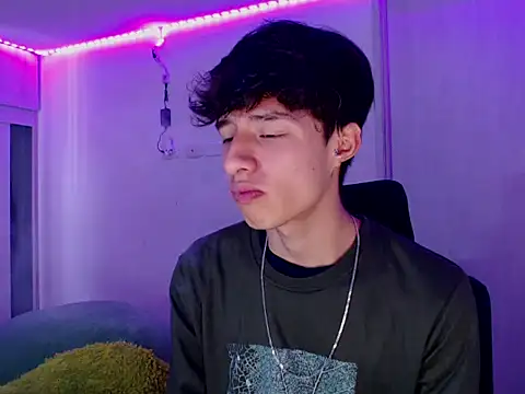 Juanmres online show from January 8, 6:10 pm