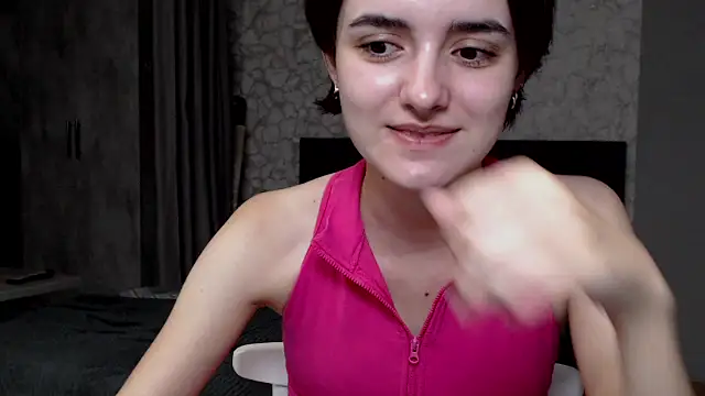 Snapshot of AmelieBanshee chatting on October 7, 2:31 am AmelieBanshee online show from October 7, 2:31 am