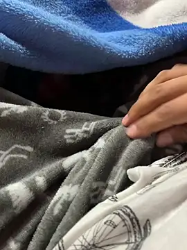 Snapshot of FantasiosoAntony chatting on February 23, 8:28 am FantasiosoAntony online show from February 23, 8:28 am