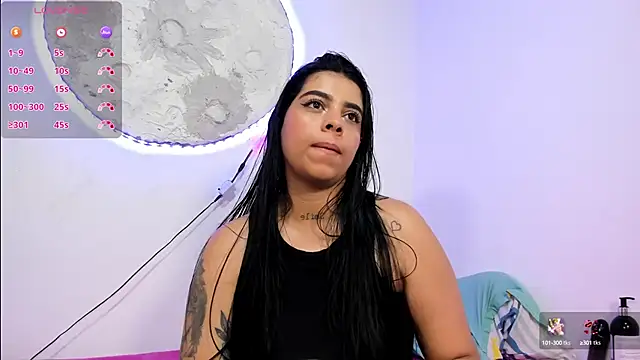 Snapshot of Emily_rivera78 chatting on February 27, 9:11 am Emily rivera78 online show from February 27, 9:11 am