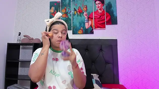 Snapshot of Emily_rivera78 chatting on October 9, 5:38 am Emily rivera78 online show from October 9, 5:38 am