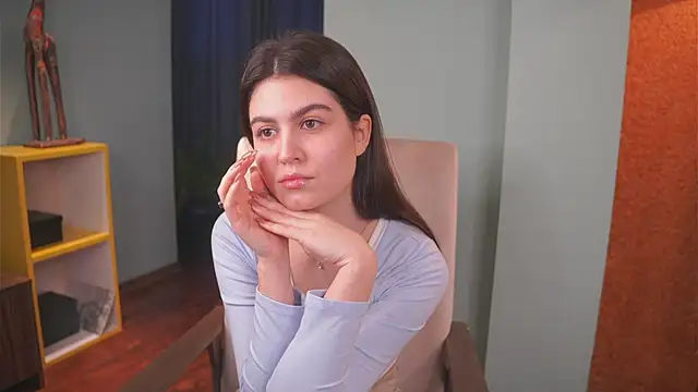 Snapshot of KennaVorn chatting on January 28, 3:57 am KennaVorn online show from January 28, 3:57 am