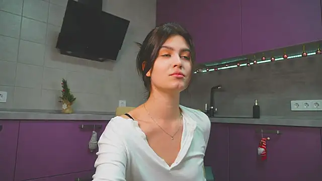 Snapshot of KennaVorn chatting on February 2, 6:26 am KennaVorn online show from February 2, 6:26 am