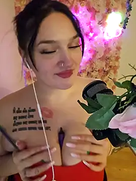 Snapshot of Jinyxx3 chatting on February 5, 9:36 am Jinyxx3 online show from February 5, 9:36 am