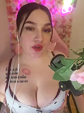 Snapshot of Jinyxx3 chatting on February 21, 2:16 pm Jinyxx3 online show from February 21, 2:16 pm