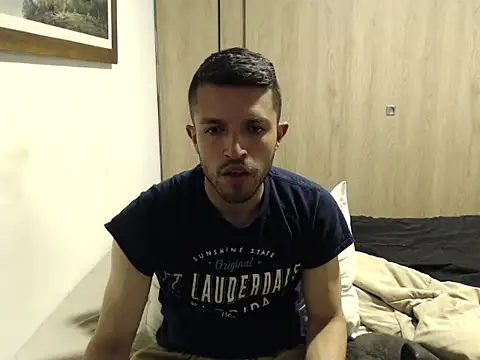Snapshot of nickzeus98 chatting on July 2, 4:07 am nickzeus98 online show from July 2, 4:07 am