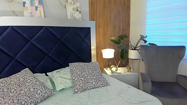 IsabelaWoods online show from April 17, 10:57 pm