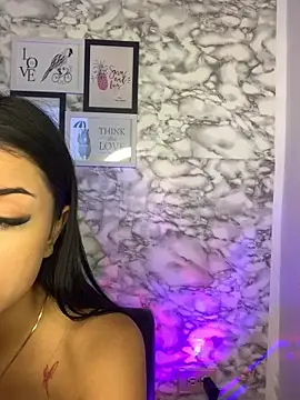 Snapshot of Miss_karol chatting on November 22, 6:40 pm Miss karol online show from November 22, 6:40 pm