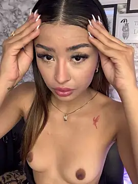 Miss karol online show from April 7, 8:20 pm