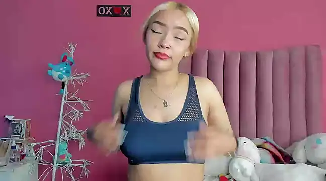 Snapshot of asami_kimi chatting on February 1, 6:40 pm asami kimi online show from February 1, 6:40 pm