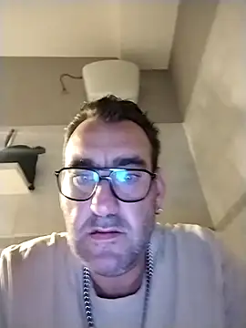 Snapshot of Hardasanut chatting on October 6, 9:34 pm Hardasanut online show from October 6, 9:34 pm