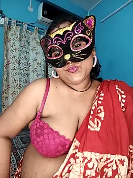 straightthing online show from October 9, 7:45 pm