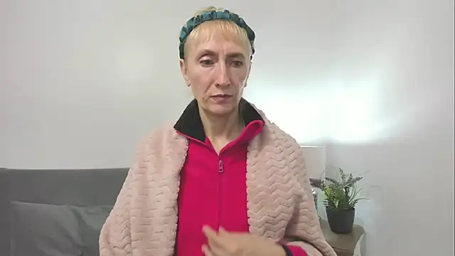 MargaretMilf69 online show from October 14, 3:24 pm