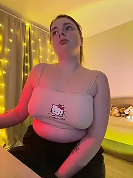 DearAlise online show from March 8, 9:29 pm