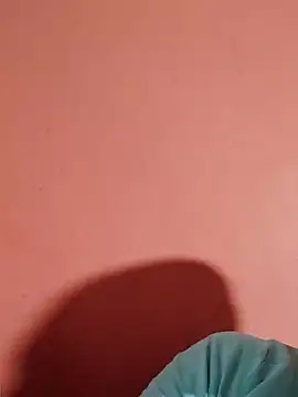 Milankure111 online show from February 18, 6:48 am