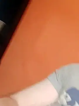 Milankure111 online show from February 22, 9:56 am