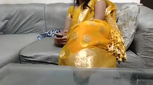 Snapshot of mahi69a chatting on March 12, 4:56 pm mahi69a online show from March 12, 4:56 pm