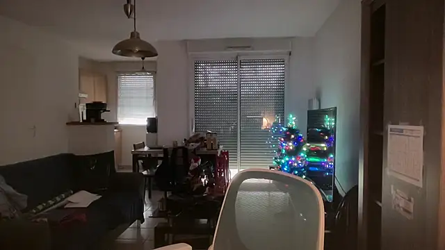 Funnyjul31 online show from December 20, 1:51 pm