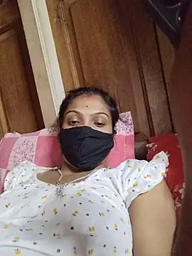 birds0641 online show from April 19, 7:49 pm