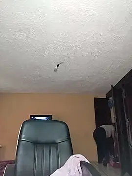 Snapshot of belenvaleria chatting on March 8, 12:33 am belenvaleria online show from March 8, 12:33 am