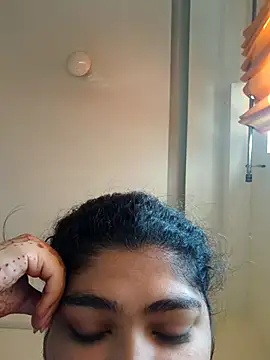 naina78910 online show from February 18, 9:43 am