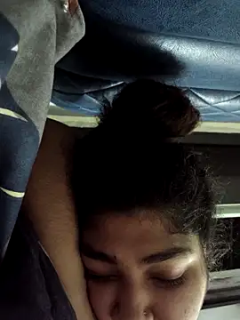 naina78910 online show from May 13, 6:49 pm