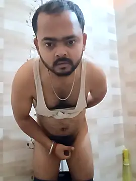 guavam65 online show from February 28, 7:04 pm