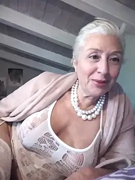 divinaerotica online show from April 13, 4:23 pm