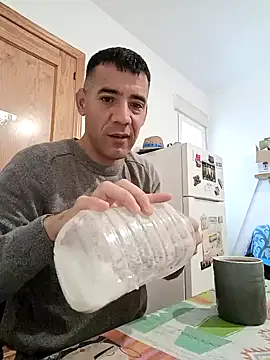 juanignacioargentino online show from January 27, 9:44 am