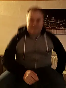 Snapshot of Pourleplasirs chatting on January 30, 12:18 am Pourleplasirs online show from January 30, 12:18 am