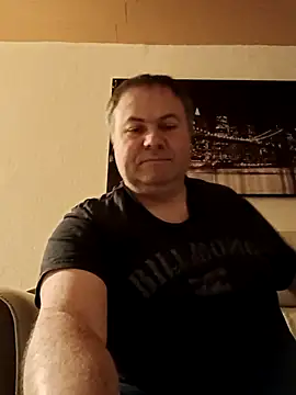 Snapshot of Pourleplasirs chatting on March 20, 10:29 pm Pourleplasirs online show from March 20, 10:29 pm