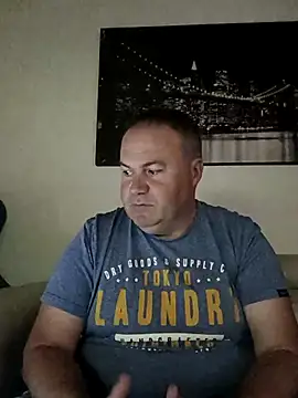 Pourleplasirs online show from May 21, 10:06 pm