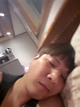 Snapshot of Tyyyggjju chatting on November 24, 9:36 pm Tyyyggjju online show from November 24, 9:36 pm