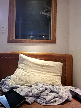 Snapshot of Tyyyggjju chatting on November 30, 9:52 pm Tyyyggjju online show from November 30, 9:52 pm